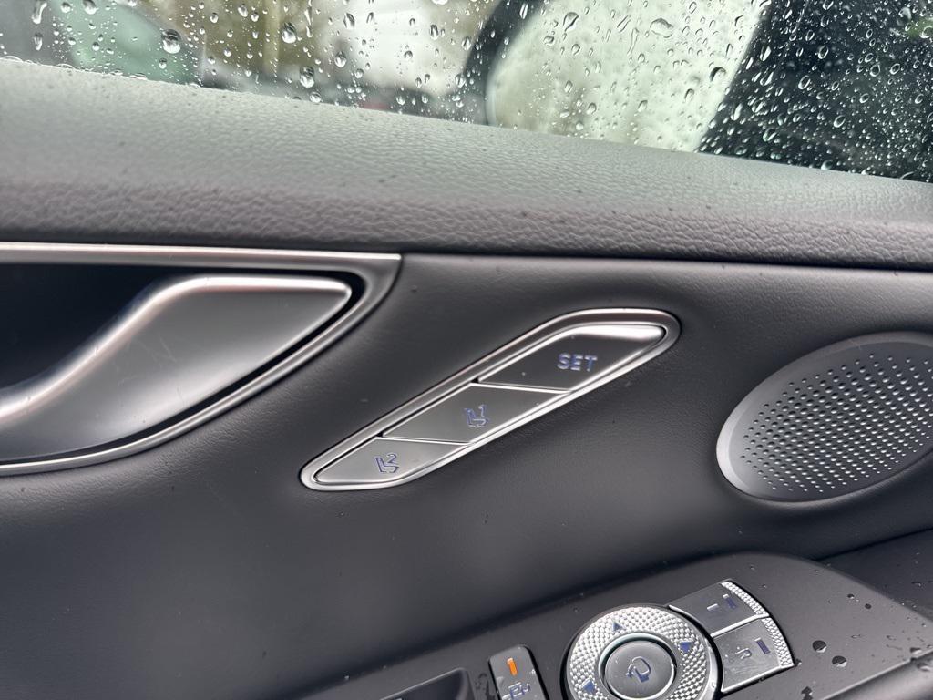 new 2025 Genesis G80 car, priced at $73,570