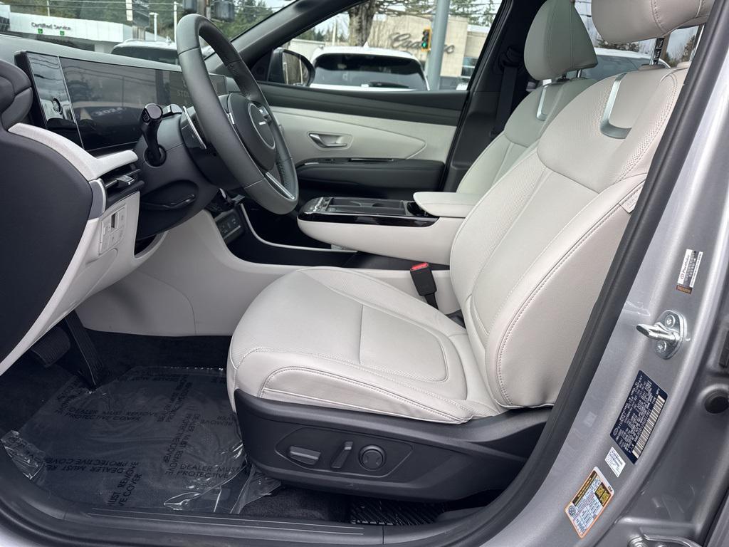used 2025 Hyundai TUCSON Hybrid car, priced at $39,888