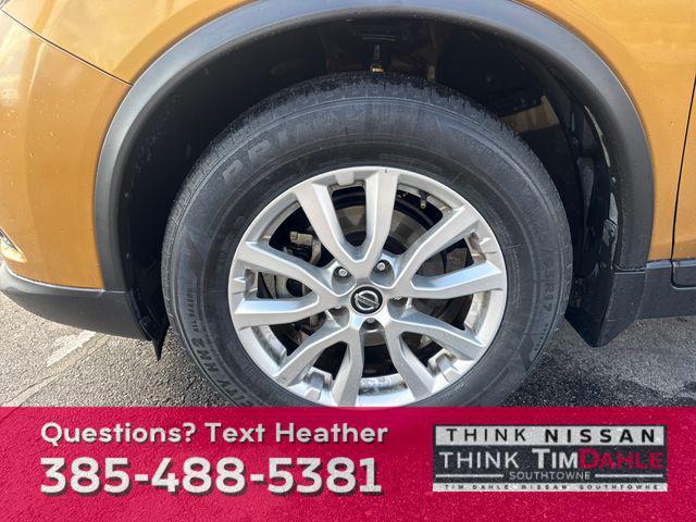 used 2014 Nissan Rogue car, priced at $8,211