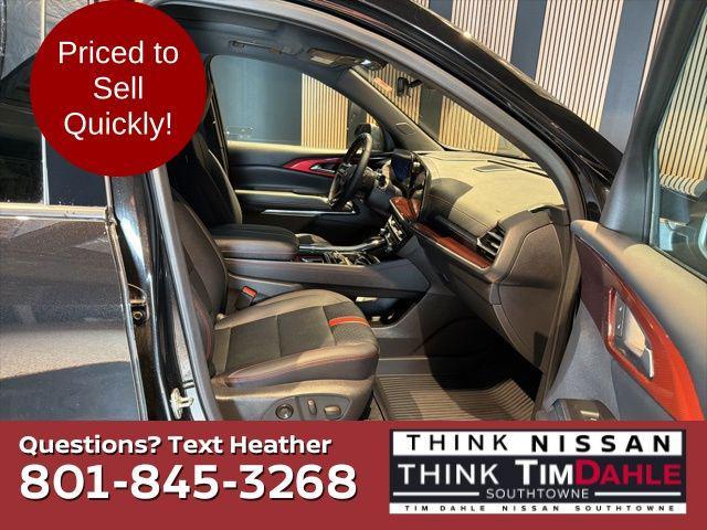 used 2025 Chevrolet Traverse car, priced at $50,660