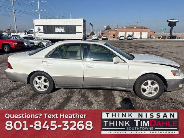 used 1998 Lexus ES 300 car, priced at $2,999