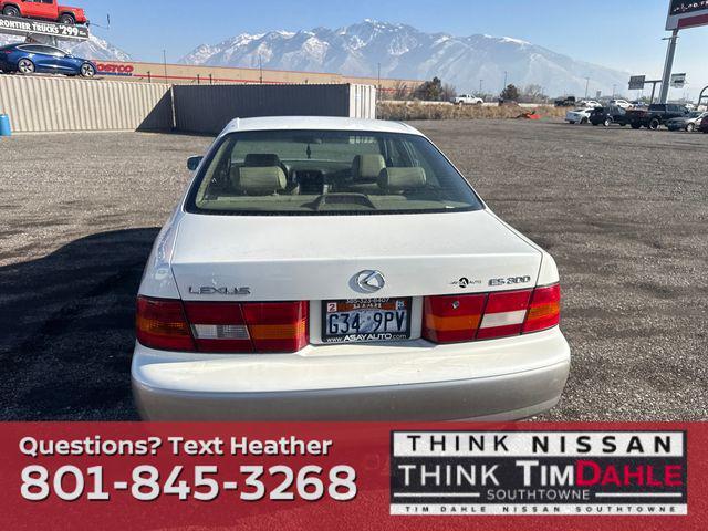 used 1998 Lexus ES 300 car, priced at $2,999