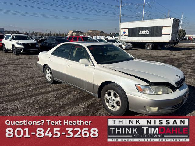 used 1998 Lexus ES 300 car, priced at $2,999