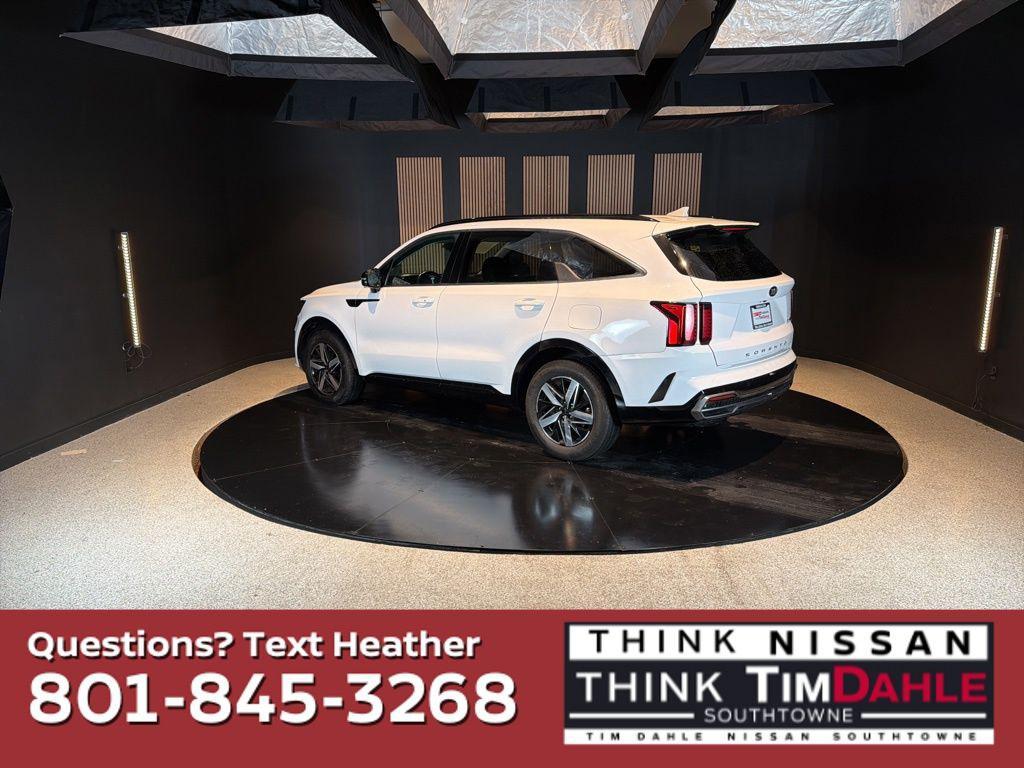 used 2021 Kia Sorento car, priced at $22,890