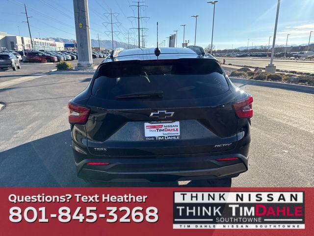 used 2025 Chevrolet Trax car, priced at $24,899