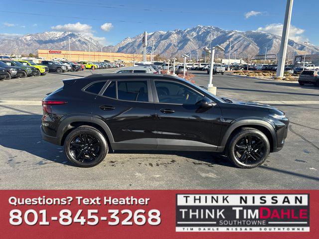 used 2025 Chevrolet Trax car, priced at $24,899