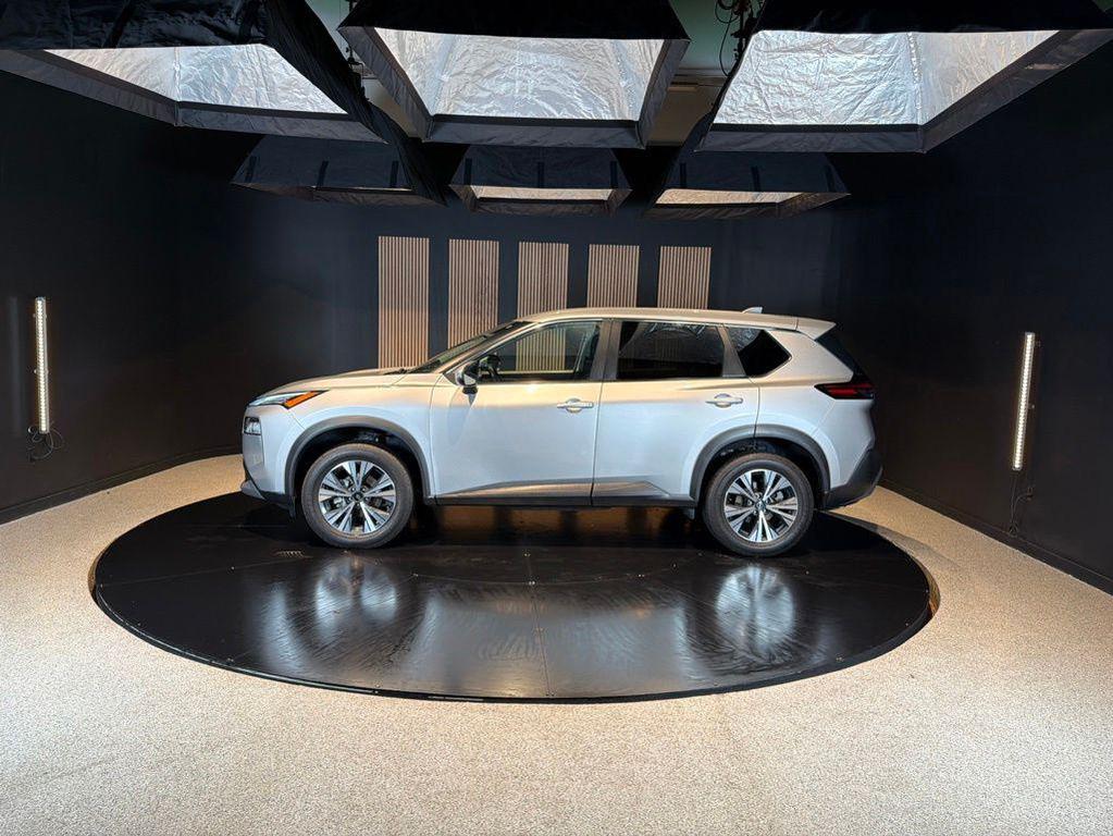 used 2022 Nissan Rogue car, priced at $22,499