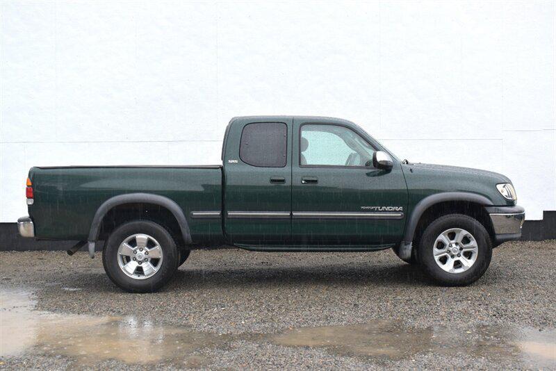 used 2000 Toyota Tundra car