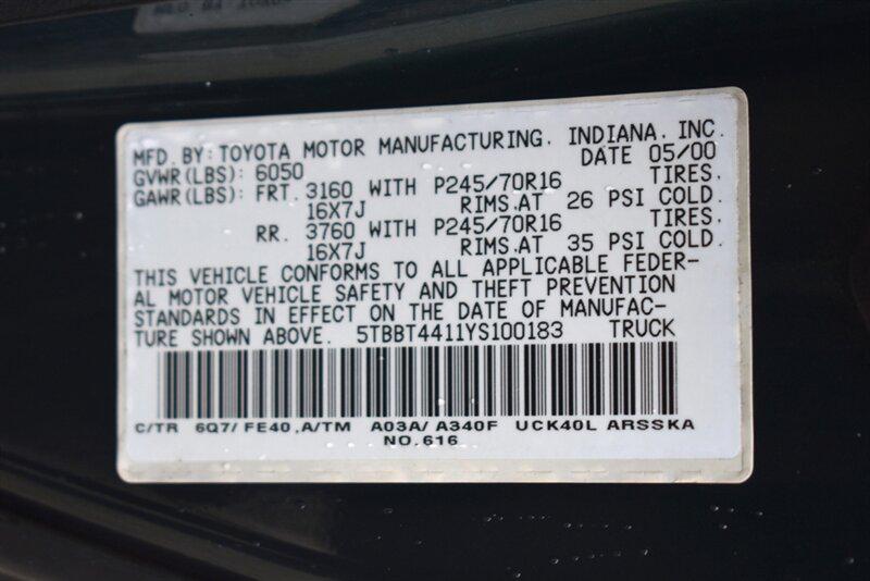 used 2000 Toyota Tundra car