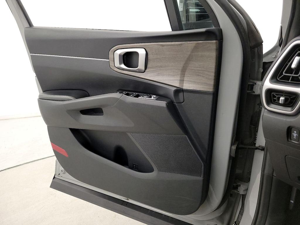 used 2022 Kia Sorento car, priced at $26,998