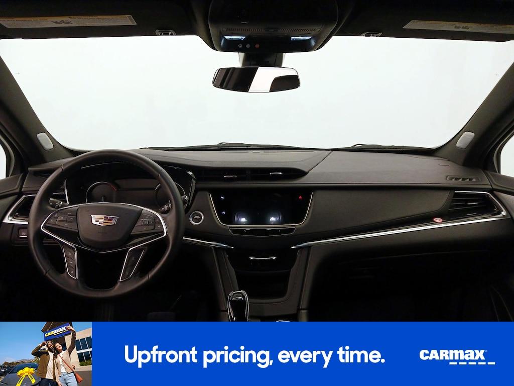 used 2025 Cadillac XT5 car, priced at $39,998