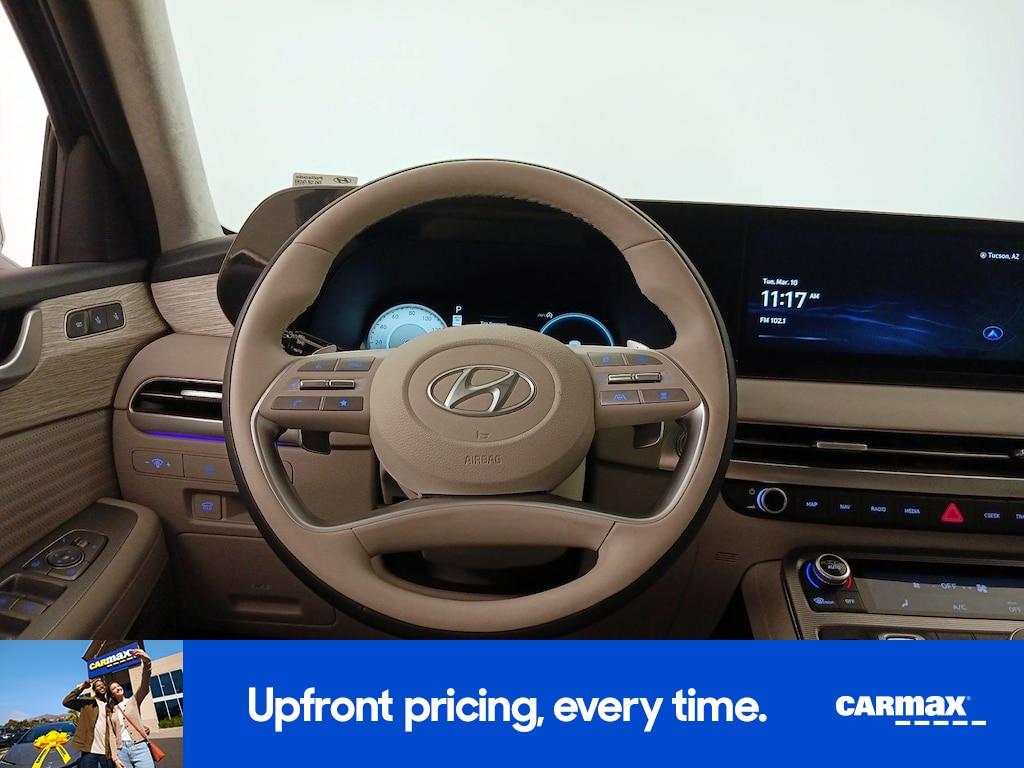 used 2025 Hyundai Palisade car, priced at $45,998
