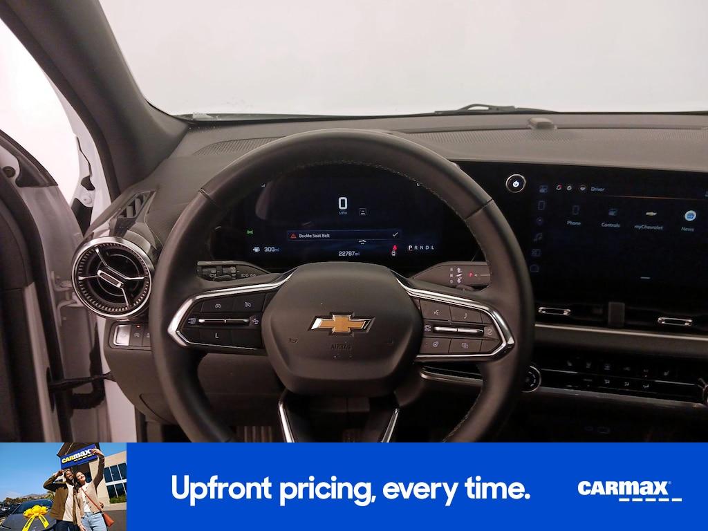 used 2025 Chevrolet Equinox car, priced at $24,998