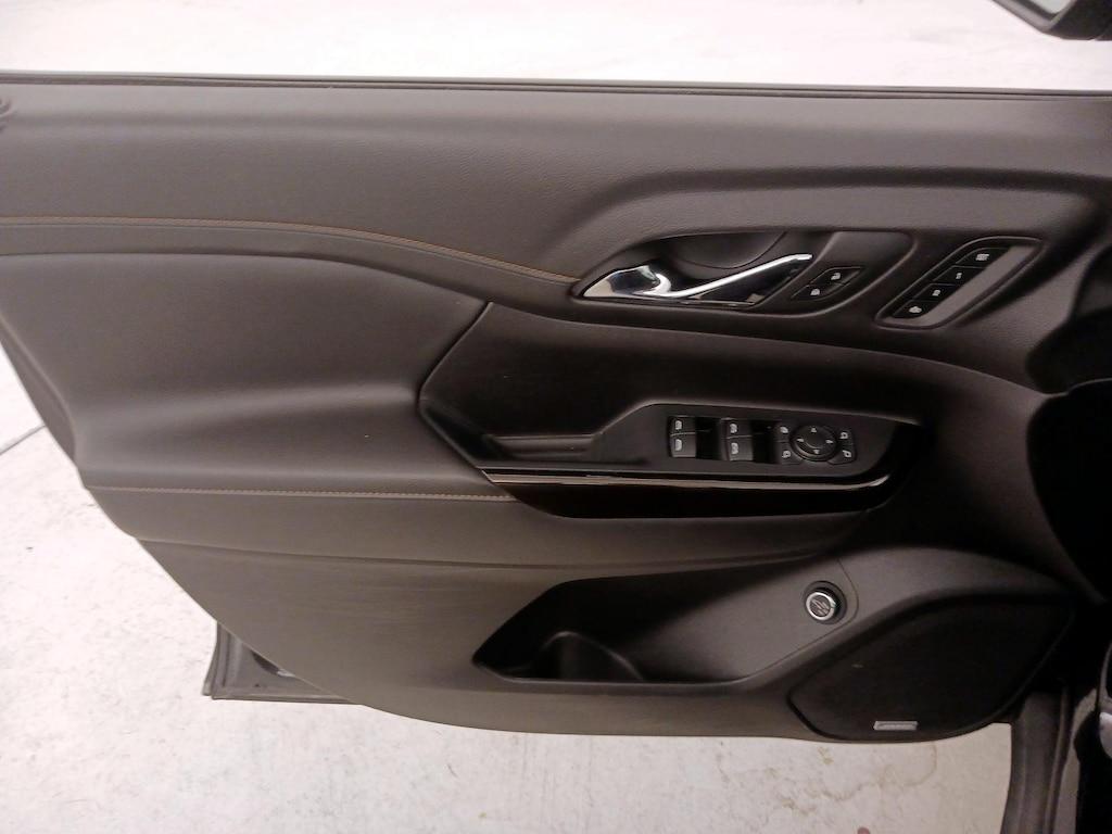 used 2022 GMC Acadia car, priced at $31,998