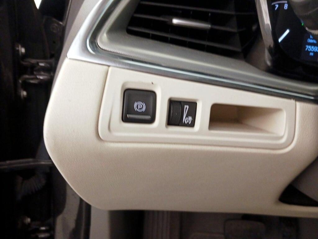 used 2017 Cadillac XT5 car, priced at $19,998