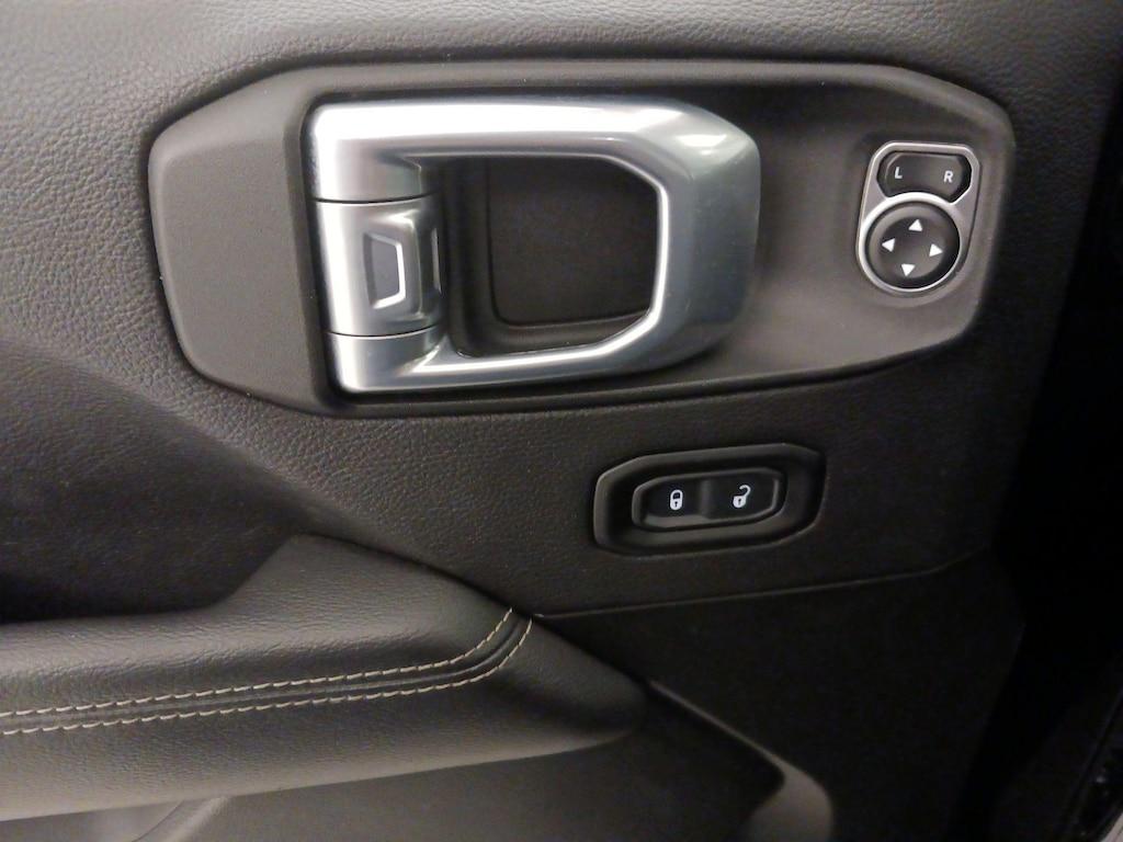 used 2022 Jeep Gladiator car, priced at $32,998