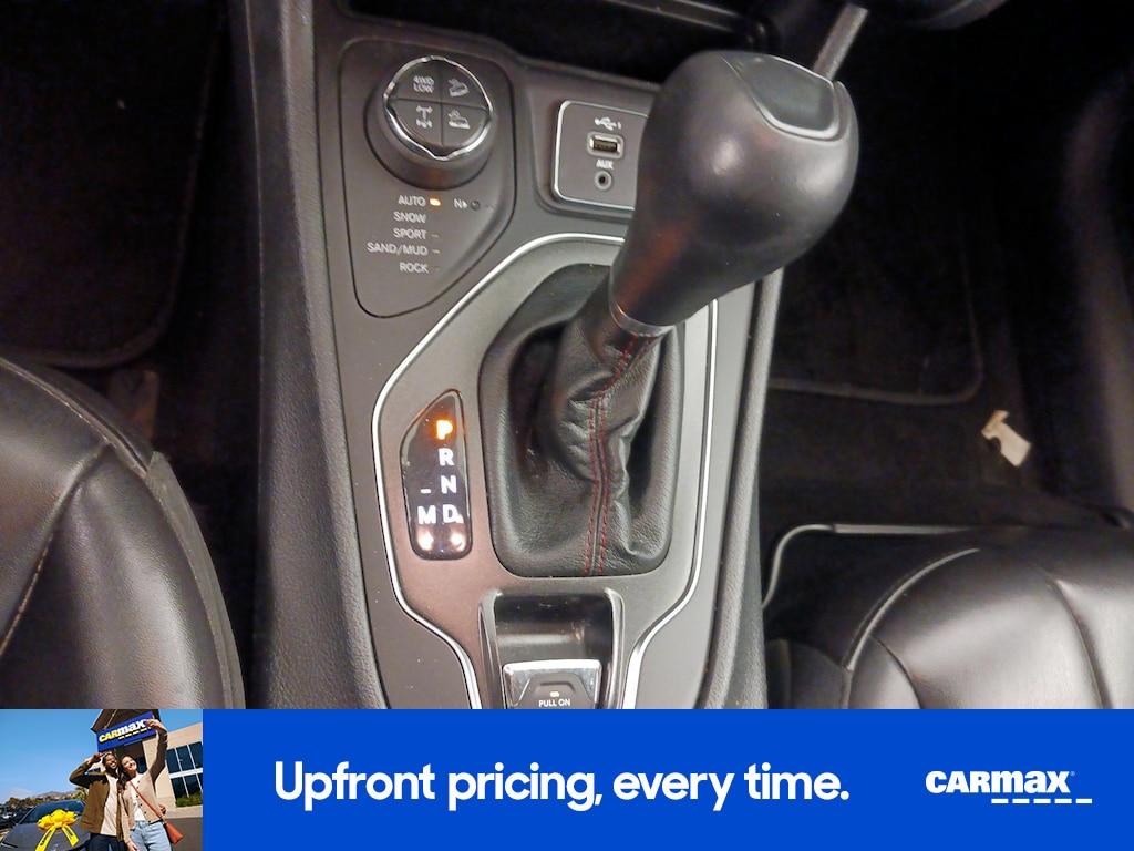 used 2019 Jeep Cherokee car, priced at $18,998