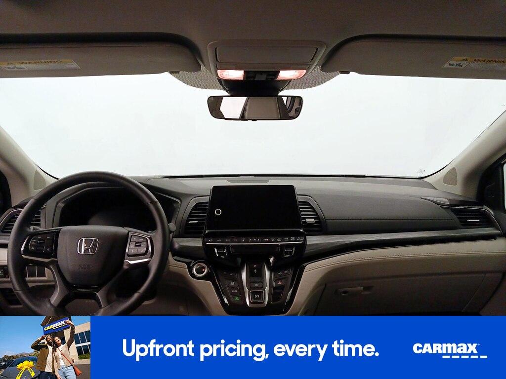 used 2025 Honda Odyssey car, priced at $45,998