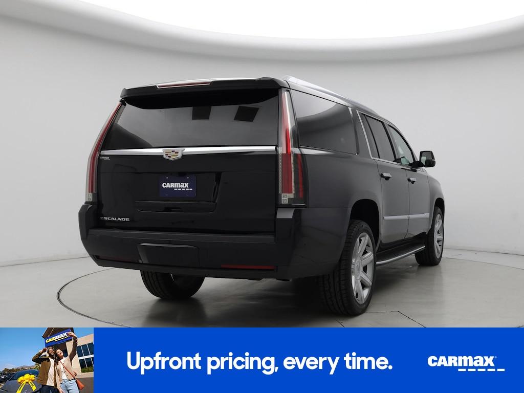 used 2020 Cadillac Escalade car, priced at $46,998