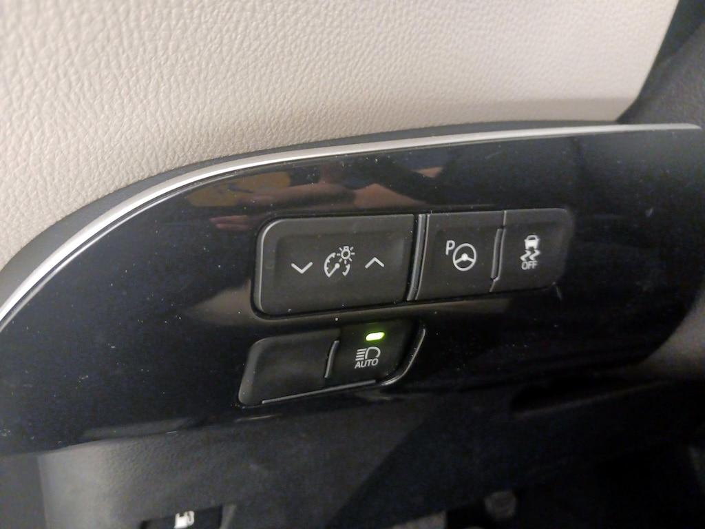 used 2021 Toyota Prius car, priced at $25,998