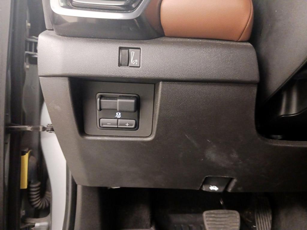 used 2023 GMC Canyon car, priced at $40,998