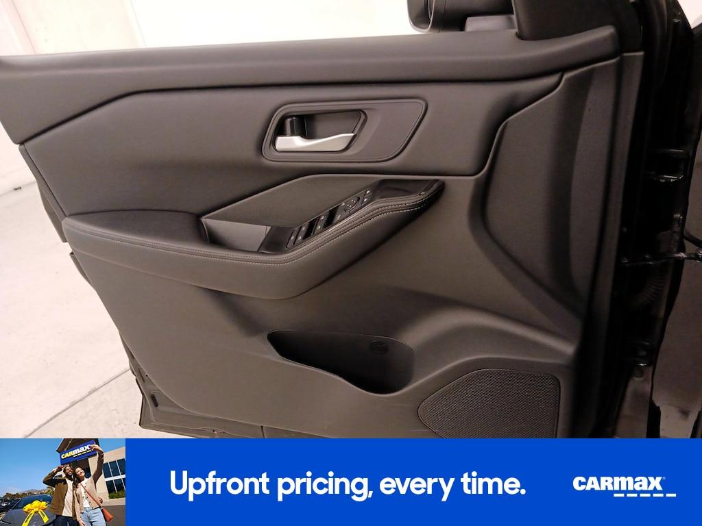 used 2025 Nissan Rogue car, priced at $23,998