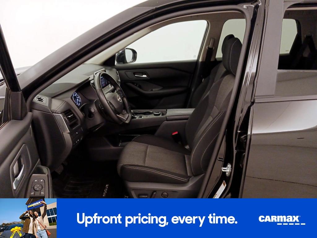 used 2025 Nissan Rogue car, priced at $23,998