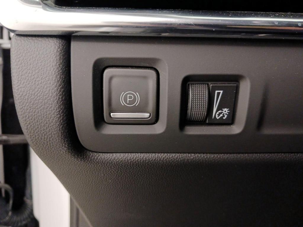 used 2022 Cadillac XT4 car, priced at $30,998