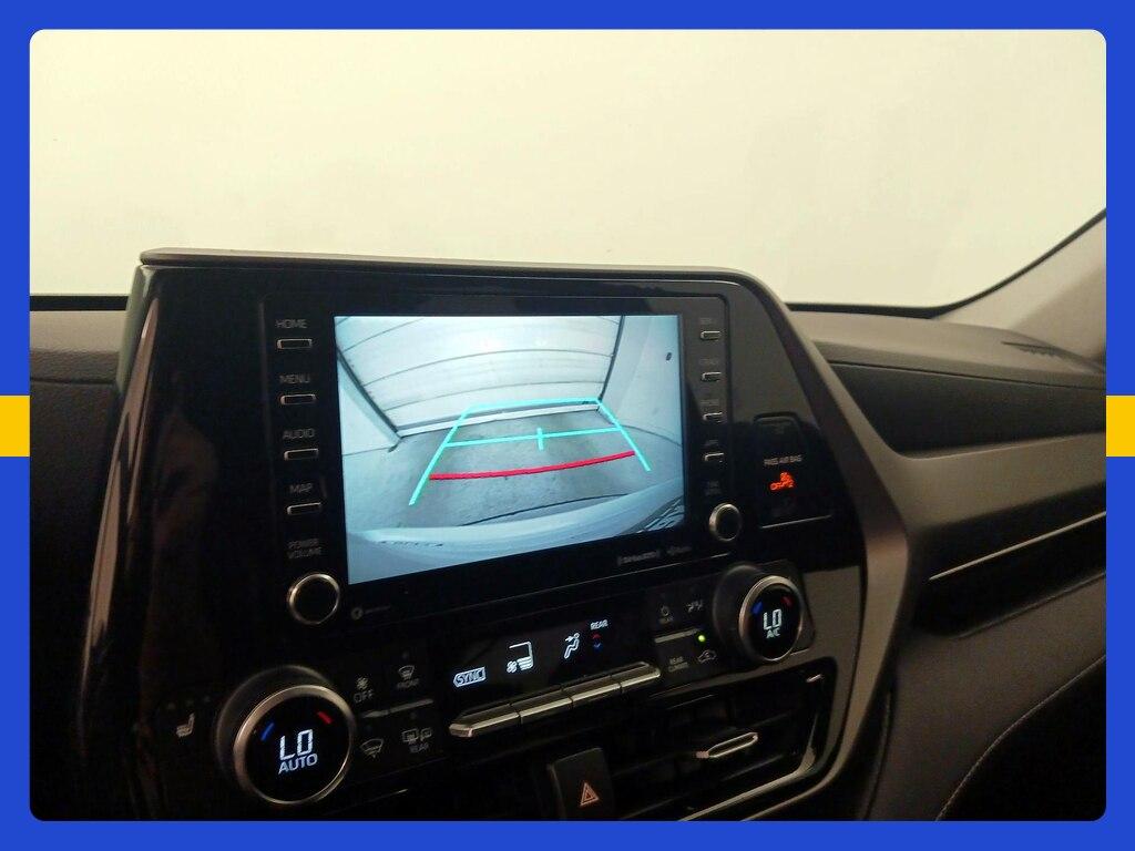 used 2022 Toyota Highlander car, priced at $34,998