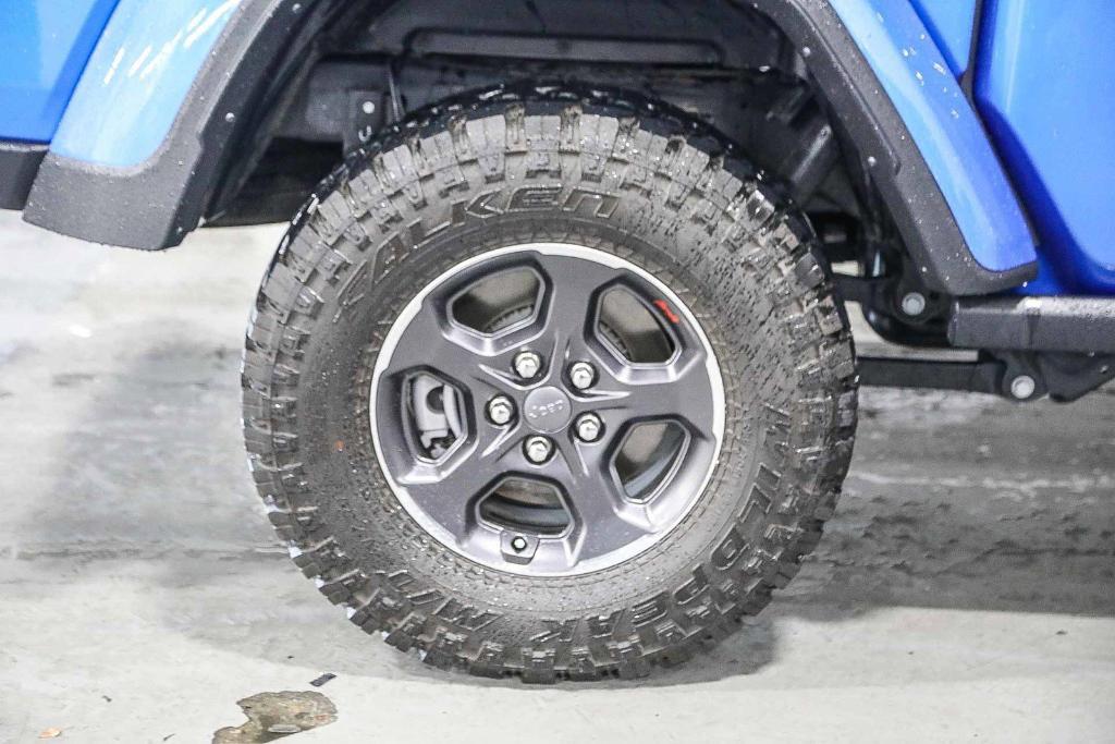 used 2025 Jeep Gladiator car, priced at $36,500