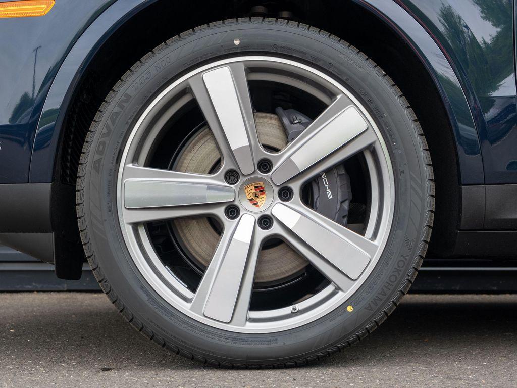 new 2026 Porsche Cayenne car, priced at $109,740