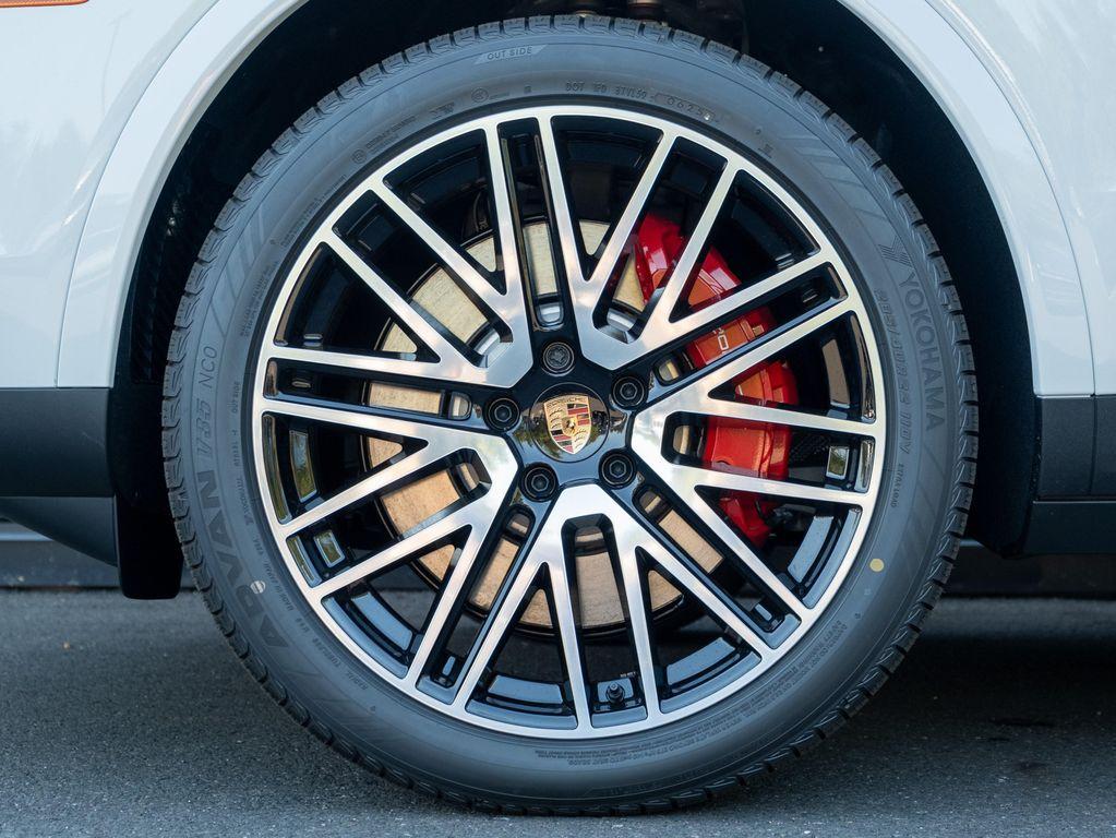 new 2026 Porsche Cayenne car, priced at $133,570