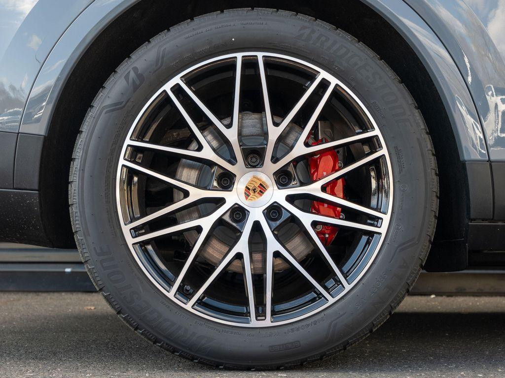 new 2026 Porsche Cayenne car, priced at $134,370