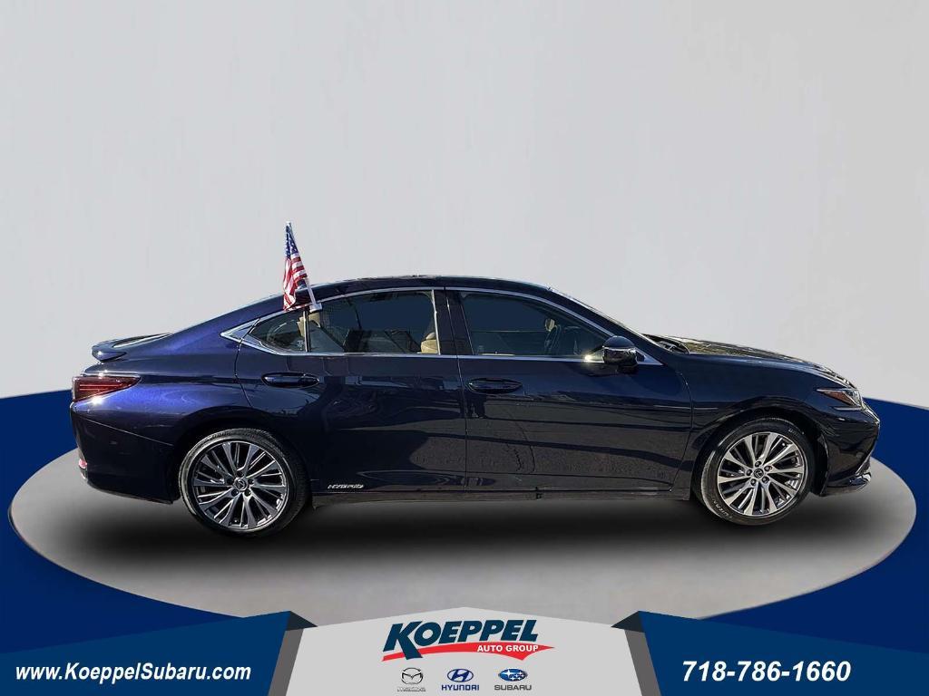 used 2019 Lexus ES 300h car, priced at $23,998
