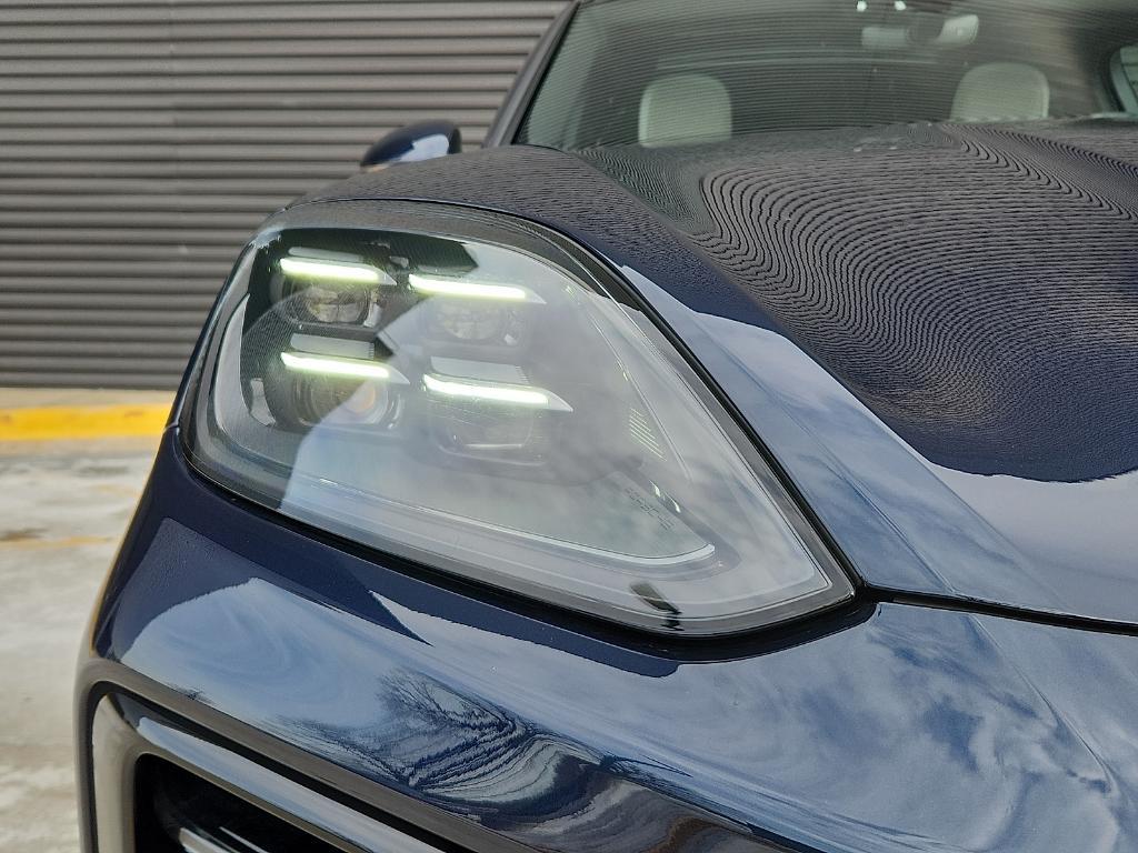 used 2025 Porsche Cayenne car, priced at $93,998