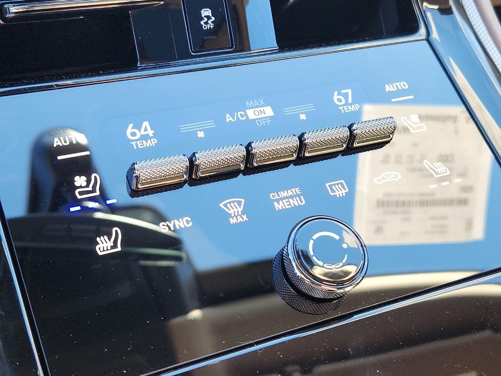 new 2026 Porsche Panamera car, priced at $135,610