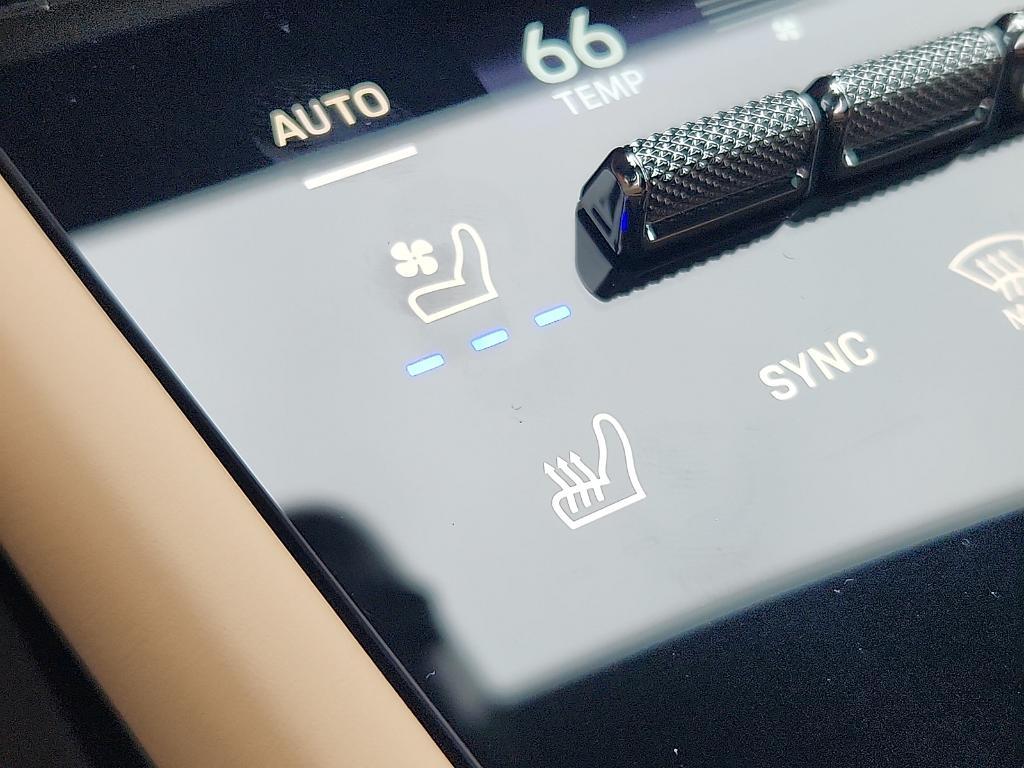 new 2025 Porsche Cayenne car, priced at $106,845