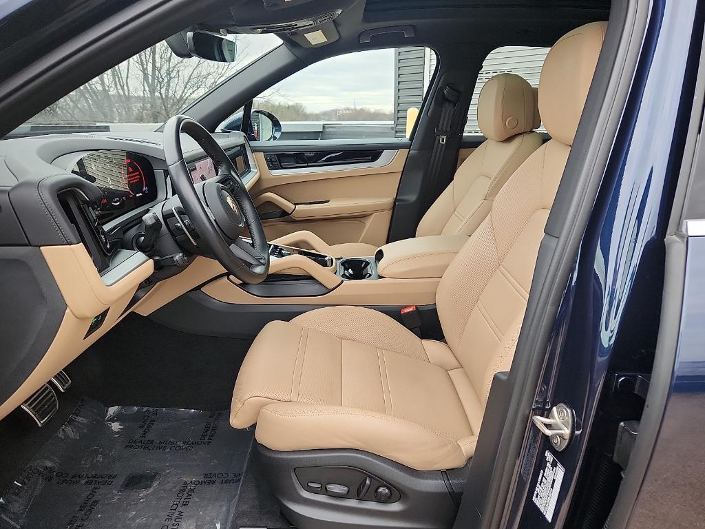 used 2024 Porsche Cayenne car, priced at $94,649