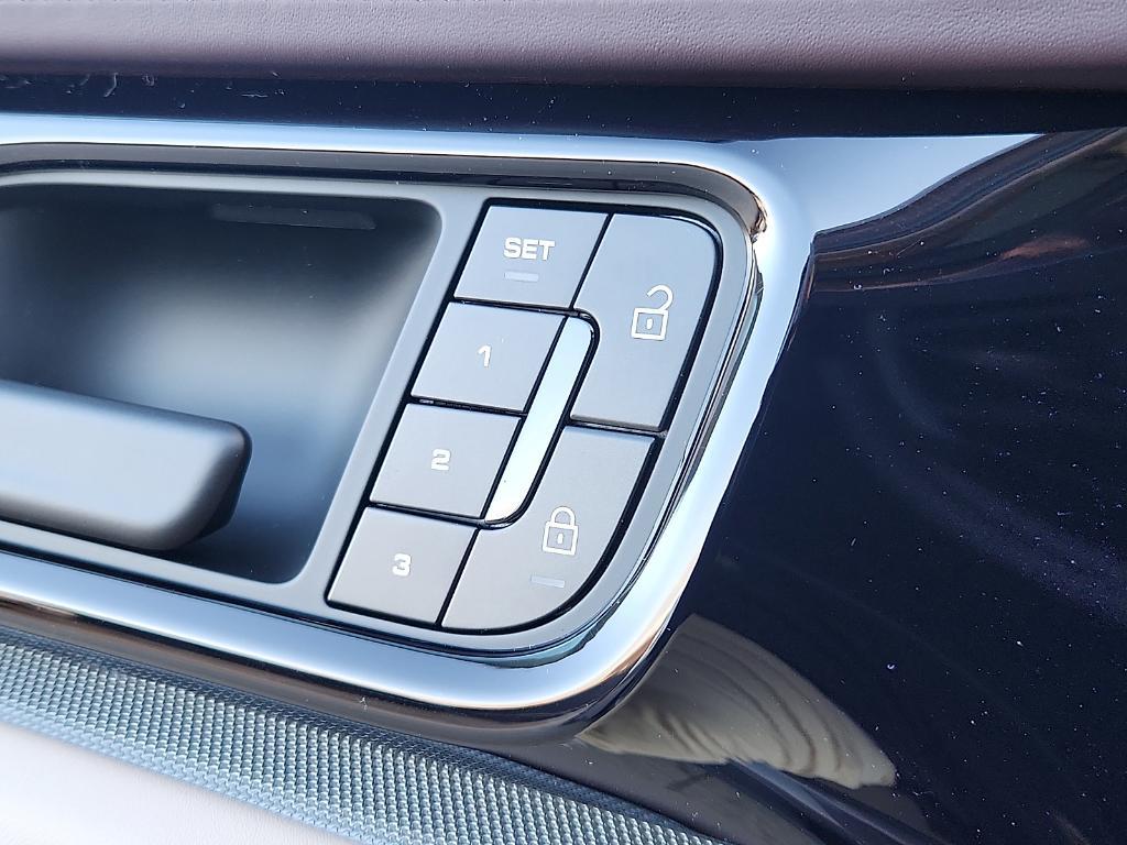 new 2026 Porsche Panamera car, priced at $146,970