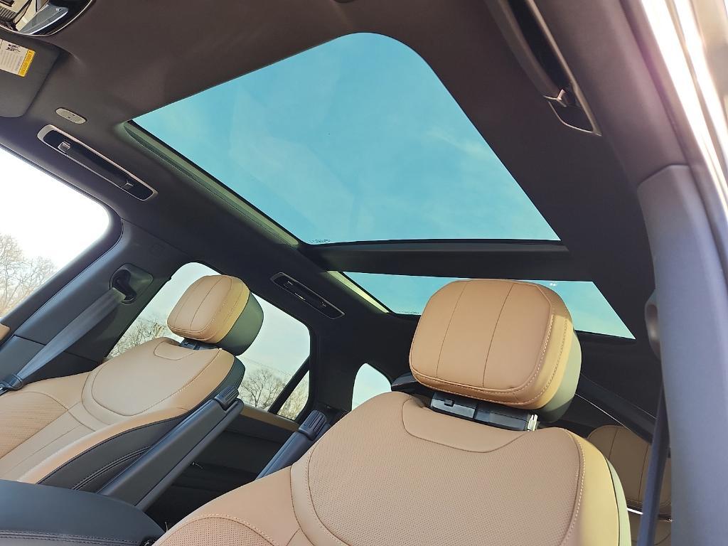 used 2025 Land Rover Range Rover Sport car, priced at $91,989