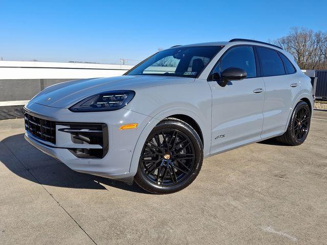 new 2025 Porsche Cayenne car, priced at $159,565