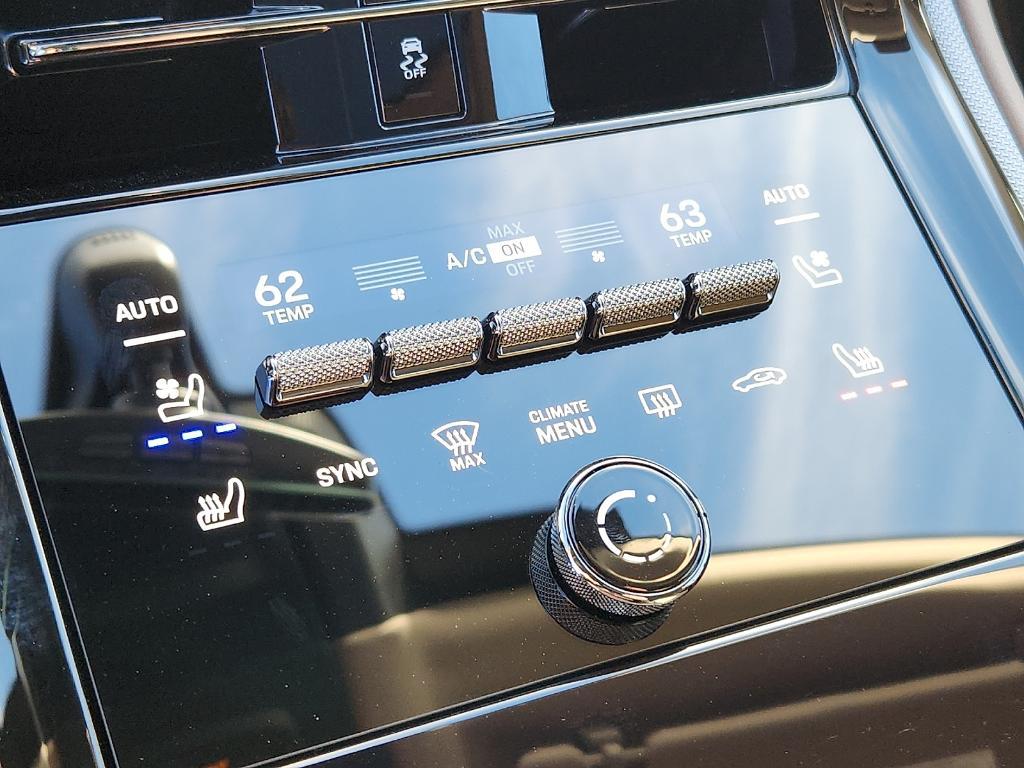 new 2026 Porsche Panamera car, priced at $142,510