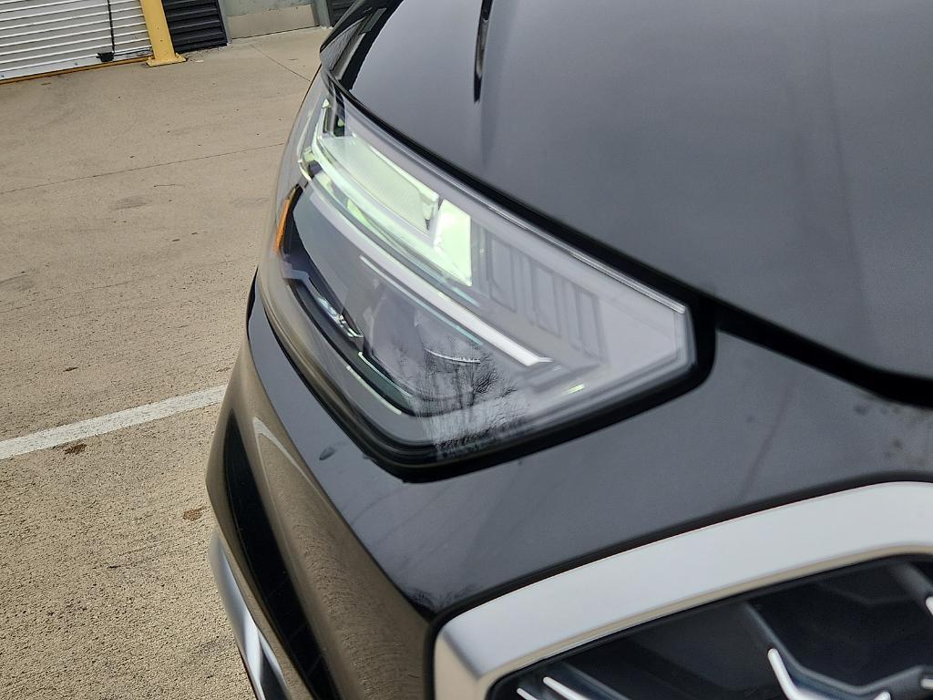 used 2022 Audi SQ5 car, priced at $35,909