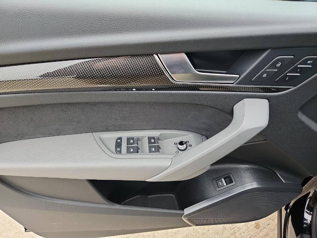 used 2022 Audi SQ5 car, priced at $35,909