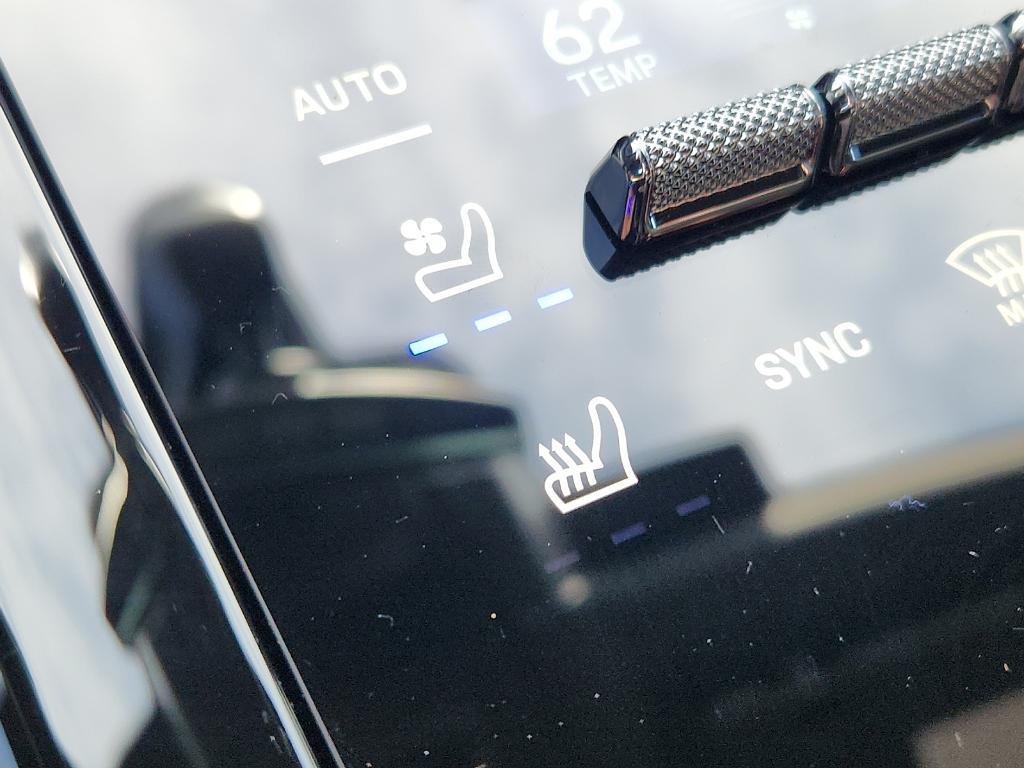 new 2026 Porsche Panamera car, priced at $142,360