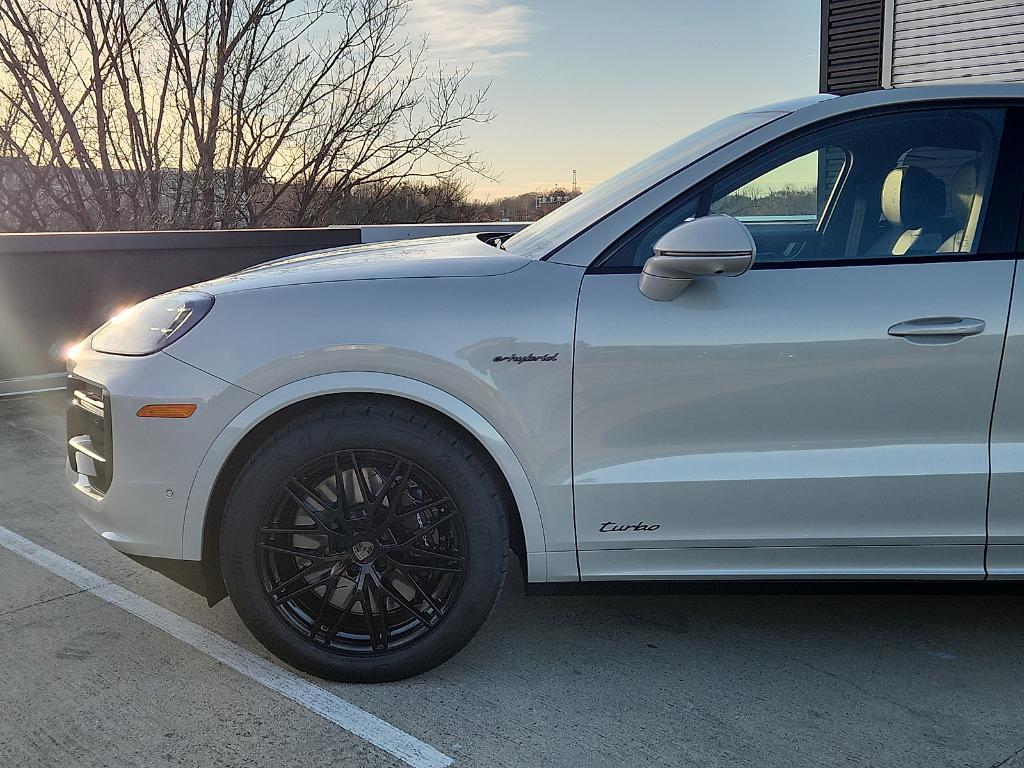 new 2026 Porsche Cayenne car, priced at $205,590