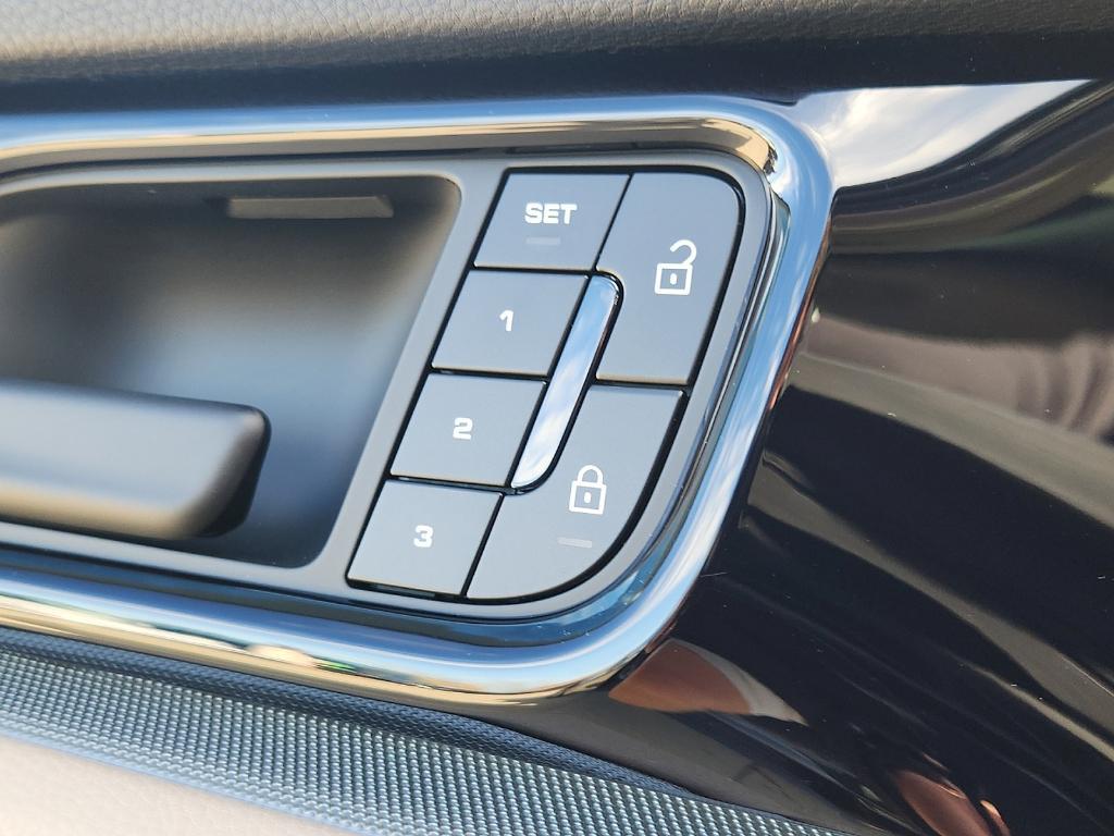 new 2026 Porsche Panamera car, priced at $138,830