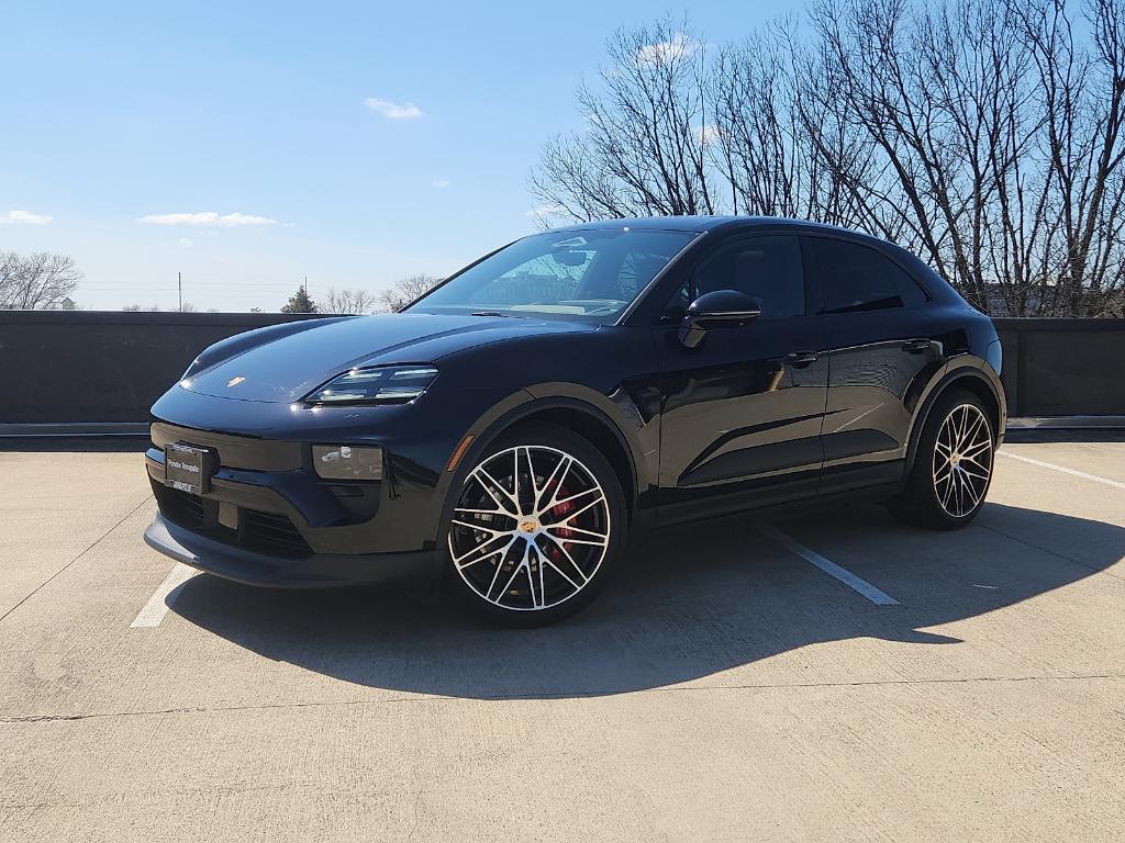 used 2025 Porsche Macan car, priced at $89,999