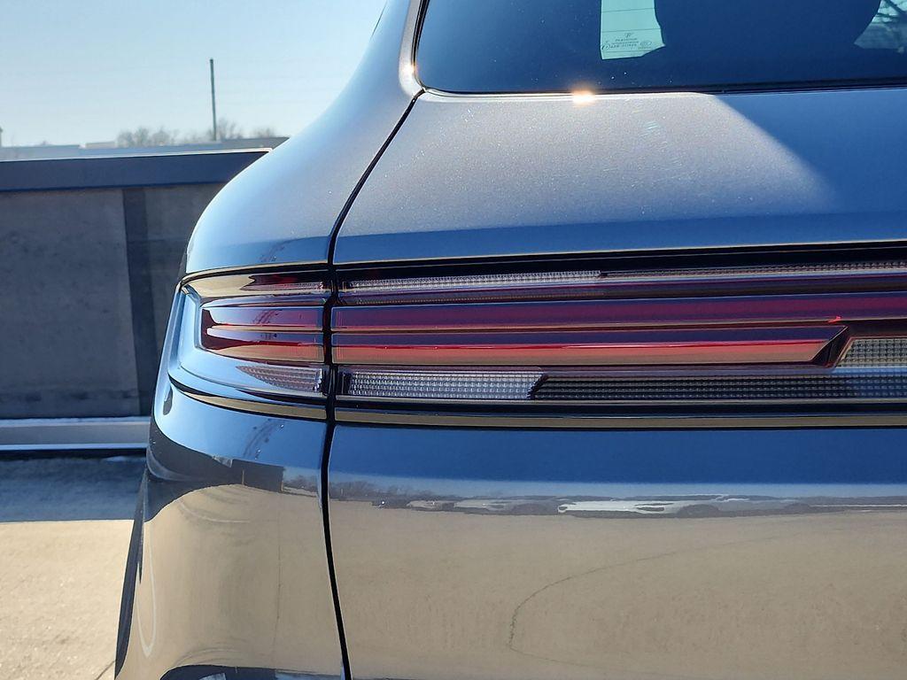 used 2024 Porsche Cayenne car, priced at $77,900