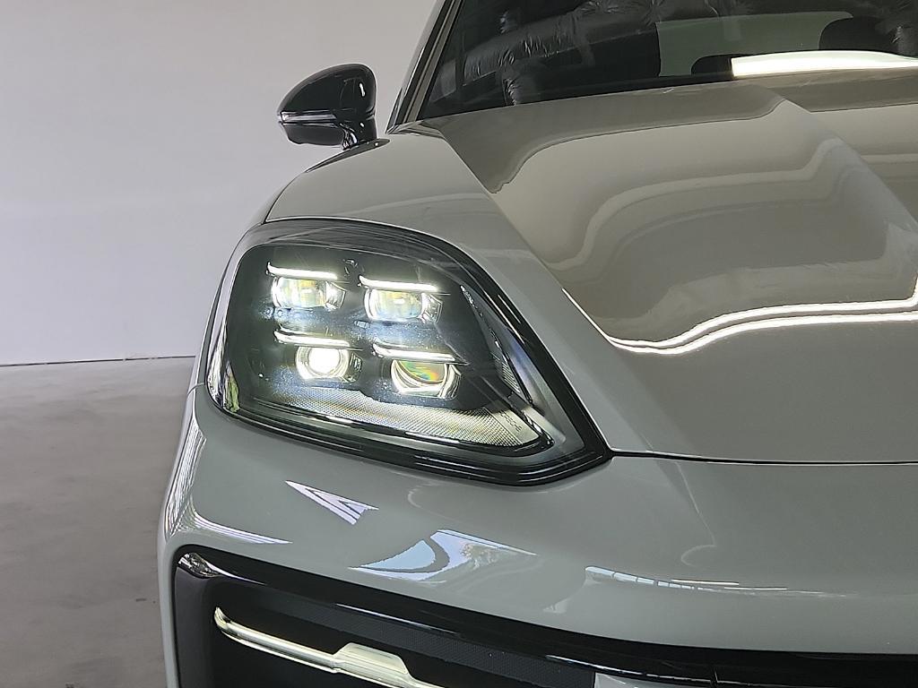 new 2026 Porsche Cayenne car, priced at $126,740